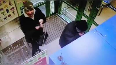 Ирина Волк - Иосиф Кобзон - В Петербурге задержали напавшего с ножом на композитора Колкера - tvc.ru - Россия - Санкт-Петербург - Южно-Сахалинск