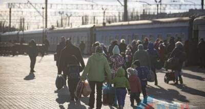 Из Луганска в РФ отправился поезд с эвакуированными. Следующий в 16 часов - cxid.info - Россия - Луганск - Алчевск