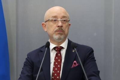 Алексей Резников - Министр обороны Украины призвал «не нагонять панику» из-за действий ВСУ - mk.ru - Россия - Украина - Киев