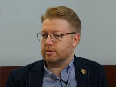 Николай Рыбаков - «Угроза войны как никогда близка»: лидер «Яблока» призвал Совфед отменить документы об отправке военных за рубеж - rosbalt.ru - Россия - Украина