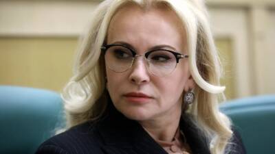 Владимир Зеленский - Мария Захарова - Ольга Ковитиди - Сенатор Ковитиди: Вашингтон игнорирует грубые нарушения Киевом Минских соглашений - russian.rt.com - Россия - США - Украина - Киев - Вашингтон - Лондон - ДНР - ЛНР - Донбасс