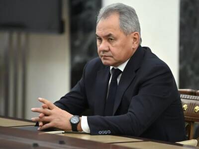 Сергей Шойгу - Леонид Пасечник - Якоб Путин - Совбез России обсуждает признание "ЛДНР". СМИ обратили внимание, что часы Шойгу показывают другое время - gordonua.com - Россия - Украина - Крым - Луганская обл. - ДНР - ЛНР - Донбасс - Донецкая обл.