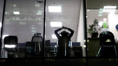 Больше половины мужчин сталкивались с дискриминацией на работе - iz.ru - Россия - Израиль