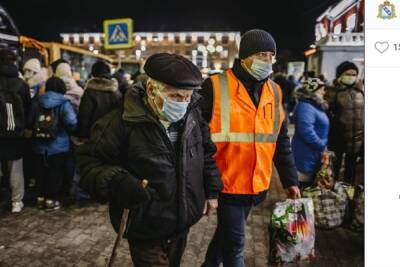 Вячеслав Гладков - Вячеслав Гладков спросил у белгородцев, нужно ли открывать пункты сбора помощи для беженцев - mk.ru - ДНР - ЛНР - Белгород