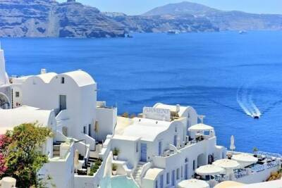 В Греции анонсировали смягчение антиковидных ограничений для туристов - versia.ru - Греция - county Page