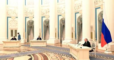 Владимир Путин - Что конкретно подписали республики Донбасса с Россией - ren.tv - Россия - Украина - Киев - Луганская обл. - Германия - ДНР - Донецк - ЛНР - Луганск - Донецкая обл.