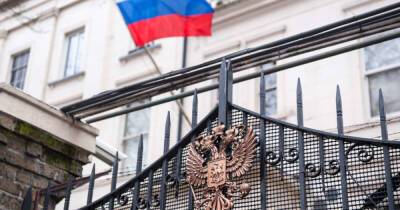 Лиз Трасс - Посольство РФ в Британии назвало нелегитимными новые санкции Лондона - ren.tv - Россия - Украина - Англия - Лондон - Германия - ДНР - ЛНР - Донбасс - Донбасс - Великобритания