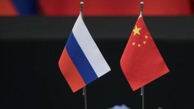 Борис Джонсон - Ху Чуньин - Джо Байден - В Китае выступили против односторонних антироссийских санкций - russian.rt.com - Россия - Китай - США - Англия