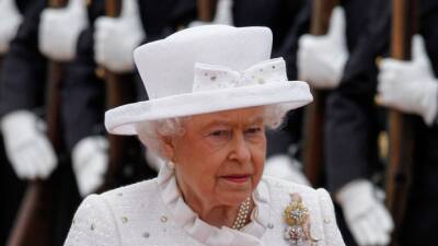 Борис Джонсон - Елизавета II - Hollywood Unlocked объявило о смерти королевы Елизаветы II перед свадьбой редактора Vogue - inforeactor.ru - США - Англия - Twitter