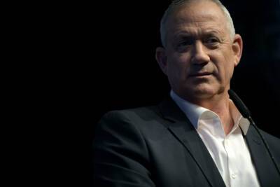 Беня Ганц - На Бени Ганца нападает и коалиция, и оппозиция - news.israelinfo.co.il - Иран