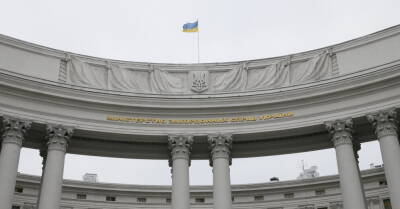 Владимир Зеленский - Владимир Путин - Алексей Данилов - В Украине вводят режим ЧП, граждан просят покинуть Россию - rus.delfi.lv - Россия - США - Украина - Англия - Луганская обл. - Австралия - Белоруссия - Япония - ДНР - Канада - ЛНР - Латвия - Донецкая обл.