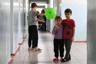 Психолог призвала педагогов школ не заострять внимание на статусе беженцев детей, прибывших из Донбасса - govoritmoskva.ru - Москва - Россия