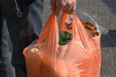 Бездомного задержали за нападение на новосибирца из-за пакета с продуктами - tayga.info - Новосибирская обл.