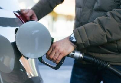 Кабмин снизил торговую наценку на бензин и дизель - facenews.ua - Украина