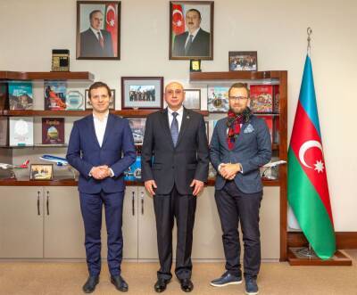 Гейдар Алиев - AZAL и польская авиакомпания LOT обсудили перспективы сотрудничества - trend.az - Австралия - Польша - Варшава - Азербайджан - Баку