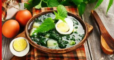 30 минут на кухне: легкий суп из щавеля с яйцом - profile.ru