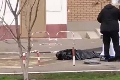 В Краснодаре молодой человек выпал из окна и погиб - kuban.mk.ru - Краснодар - Скончался
