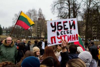 Владимир Путин - Литва - На акции в поддержку Украины избили российского дипломата - obzor.lt - Москва - Россия - Украина - Литва - Вильнюс