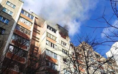 Вячеслав Чаус - В Чернигове жилой дом попал под обстрел из Града - korrespondent.net - Россия - Украина - Черниговская обл. - Чернигов