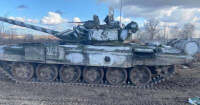 ВСУ уничтожили под Черниговом колонну танков РФ и несколько машин захватили целыми - dsnews.ua - Россия - Украина