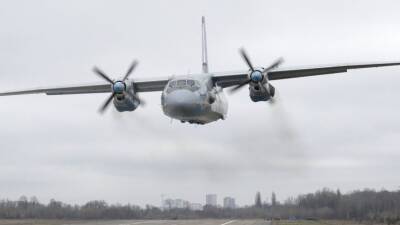 На Украине выдали сбитый Ан-26 ВСУ за крушение самолета России - 5-tv.ru - Россия - Китай - Украина - Киев
