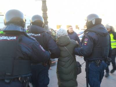 В Петербурге акция против спецоперации на Украине началась с задержаний (фото) - rosbalt.ru - Украина - Санкт-Петербург