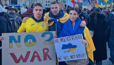 Андрей Шевченко - Шевченко вышел на митинг в Лондоне в поддержку Украины - sportarena.com - Россия - Украина - Лондон