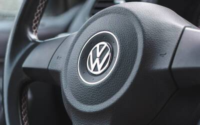 Volkswagen отзывает Тигуаны в России - zr.ru - Россия
