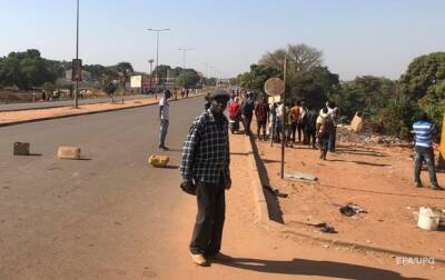 В Гвинее-Бисау при попытке госпереворота погибли 11 человек - korrespondent.net - Украина - Буркина-Фасо - Гвинея - Гвинея Бисау
