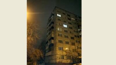 В Пензе спасатели вытащили мужчину с технической площадки многоэтажки - penzainform.ru - Пенза