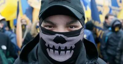 «Вы здесь работать не будете» – в Киеве нацисты напали на... - politnavigator.net - Россия - Украина - Киев - Крым