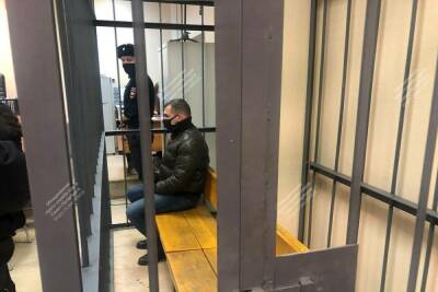 Александр Колесников - Устроившего драку с сотрудницей угрозыска в Петербурге отправят под домашний арест до 1 апреля - spb.mk.ru - Санкт-Петербург