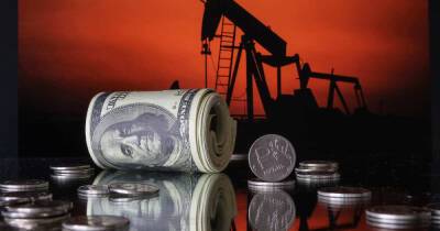 Сергей Пикин - Российская нефть побила рекорд стоимости за восемь лет - ren.tv - Россия