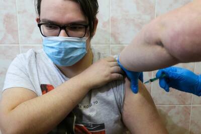 Больше 500 детей привили от коронавируса в Новосибирской области - novos.mk.ru - Новосибирск - Новосибирская обл.
