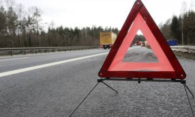 Два автомобиля и трактор столкнулись в Петрозаводске - gubdaily.ru - Петрозаводск - республика Карелия