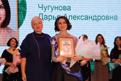 "Учителем года" в Холмске стала преподаватель физики с инженерным прошлым - sakhalin.info - Холмск