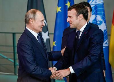 Владимир Путин - Борис Джонсон - Йенс Столтенберг - Эммануэль Макрон - Раскрыт план Макрона на переговоры с Путиным - tvc.ru - Москва - Россия - Украина - Киев - Англия - Франция - Reuters