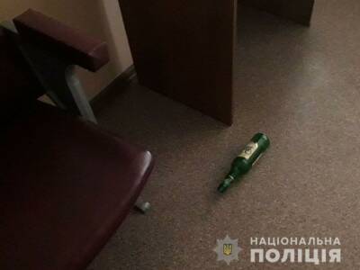 В Запорожской области мужчина облил пивом заммэра и сорвал совещание – полиция - gordonua.com - Украина - Запорожская обл.