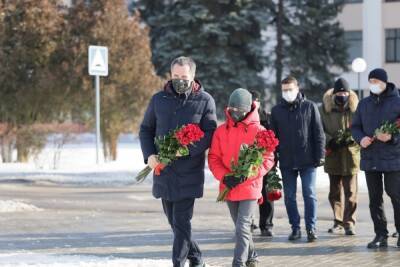 Вячеслав Гладков - Губернатор Белгородской области почтил память 1700 заживо сожженных белгородцев в 1942 году - mk.ru - Белгородская обл. - Белгород