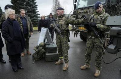 Кристин Ламбрехт - Литва - Германия дополнительно направит войска в Литву: вспомнили и об Украине - unn.com.ua - Москва - Россия - США - Украина - Киев - Крым - Германия - Румыния - Эстония - Польша - Литва - Латвия