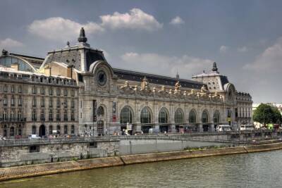 Недалеко от Музея Орсе в центре Парижа начался крупный пожар - trend.az - Франция - Париж