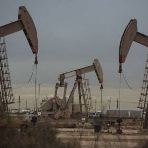 Нефть дешевеет после достижения семилетнего максимума: причина - reporter-ua.com - Австрия - США - Вашингтон - Иран - Тегеран - Вена - Снижение