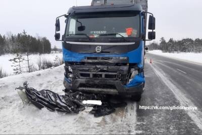 Hyundai подбил фуру, а Chevrolet Ниву на дорогах Карелии - karel.mk.ru - Петрозаводск - республика Карелия