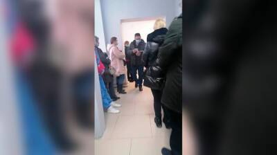 Воронежцы возмутились смешением ковидных и здоровых пациентов в поликлинике - vestivrn.ru - Воронеж