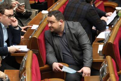 НАБУ із САП затримали нардепа Кузьміних, якого звинувачують у корупції - thepage.ua - Украина