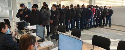 Узбекистанцы в прошлом году оформили 1,3 млн патентов на работу в России - runews24.ru - Россия - Украина - Узбекистан - Молдавия - Таджикистан - Азербайджан