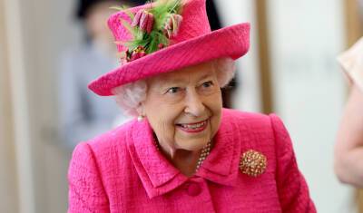 Елизавета II - король Георг VI (Vi) - принц Филипп - В Британии устроили оружейные салюты в честь 70-летия правления Елизаветы II - newizv.ru - Англия - Лондон