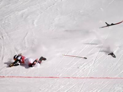 Американская горнолыжница жестко упала на Олимпиаде, ее унесли с трассы на носилках. Фото, видео - gordonua.com - США - Украина - Швеция - Пекин