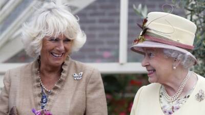 Елизавета II - Елизавета II - принц Чарльз - Елизавета Королева - король Георг VI (Vi) - Камилла Паркер-Боулз - Елизавета Королева (Ii) - Елизавета II назначила Камиллу будущей королевой-консортом - rbnews.uk