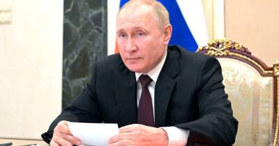Владимир Путин - Эммануэль Макроном - Путин заявил о сосредоточении Украиной до 125 тыс. военных на Донбассе - ren.tv - Россия - Украина - Киев - Франция - Донбасс